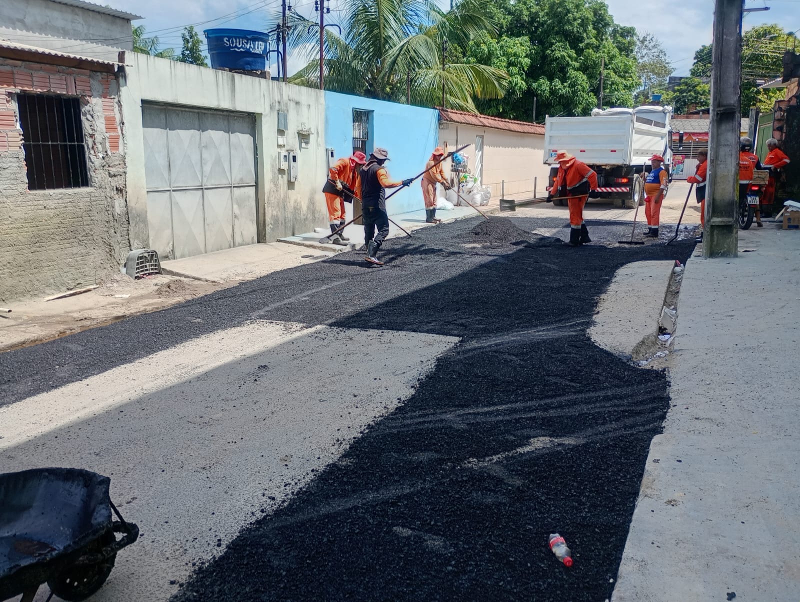 Prefeitura-de-Manaus-avanca-com-recuperacao-asfaltica-no-bairro-Colonia-Santo-Antonio-e-fortalece-mobilidade-na-zona-Norte-3