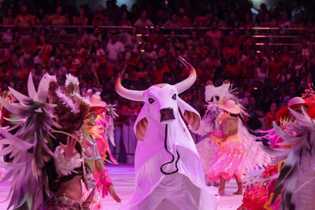 Festival-de-Parintins-2026-Boi-Garantido-encerra-primeira-noite-com-espetaculo-sobre-uniao-dos-povos-crencas-e-tradicoes-1_foto-Mauro-Neto-Secom-1024×682-1