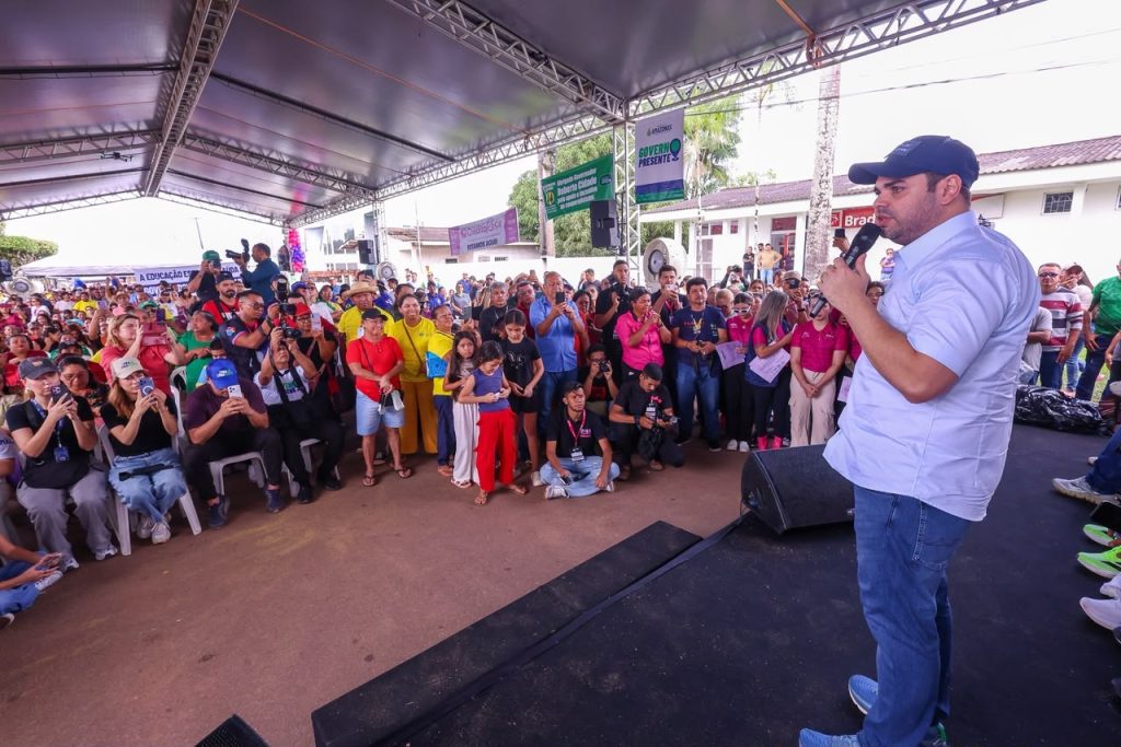 Governo-presente-no-Careiro-Castanho_Foto_Divulgacao-Secom-1-1024×683-1