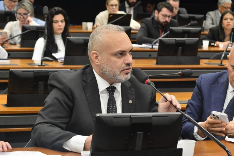 deputado-marcos-tavares-01-768×513-1