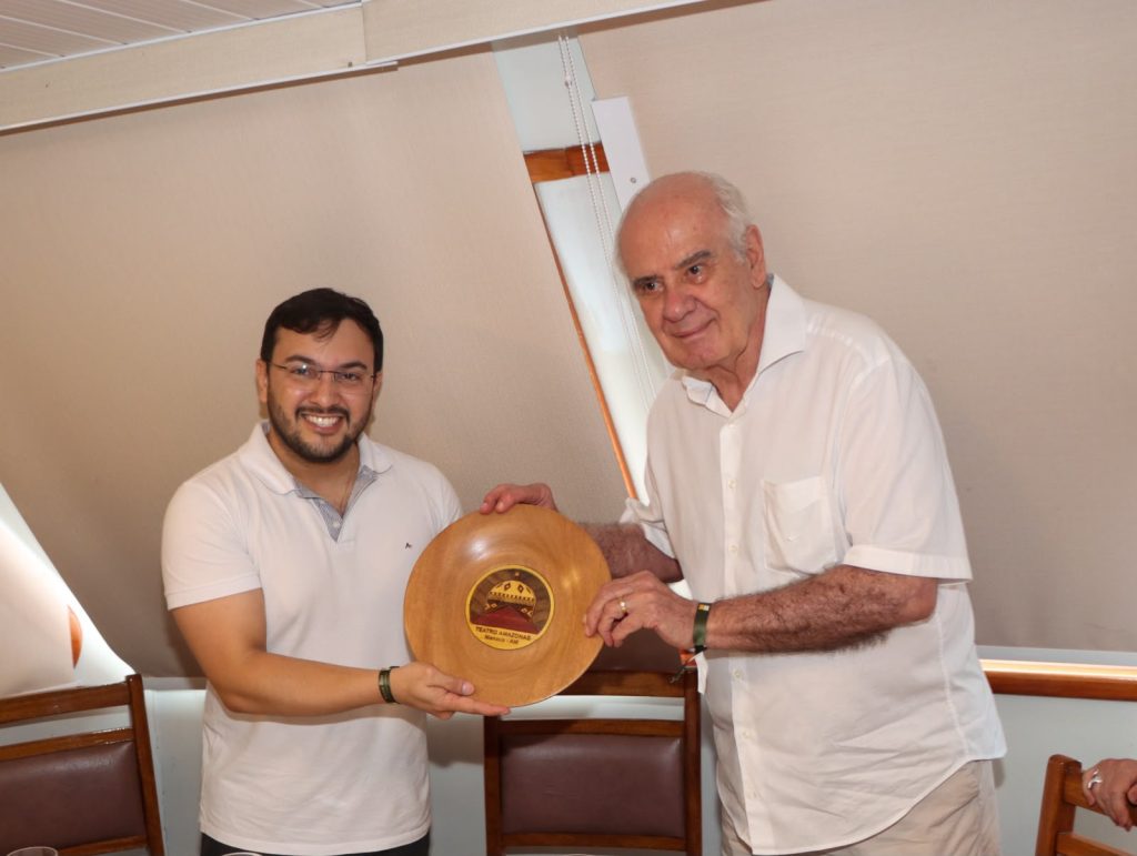 serafim-correa-e-ministro-da-pesca_edipo-araujo-_foto-bruno-leao-1024×771-1
